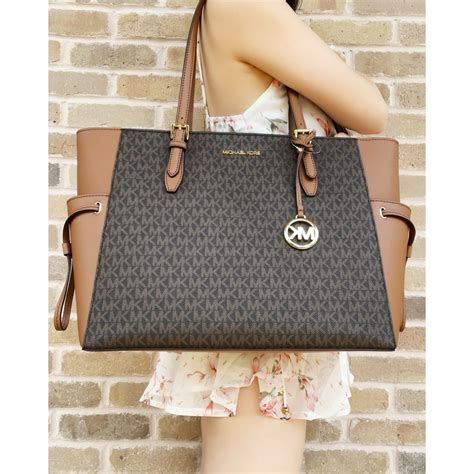 Michael Kors Large Handbags 